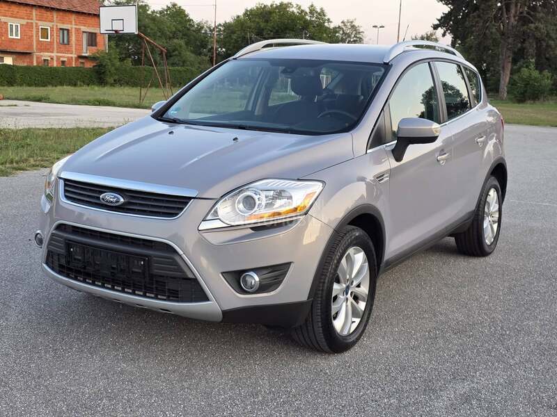 Ford Kuga 4x4 titanium n0v