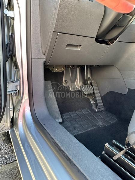 Volkswagen Caddy DSG 1.6 TDI