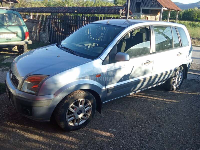 Ford Fusion 