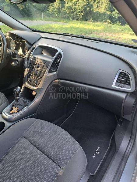 Opel Astra J Active 1.7CDTI