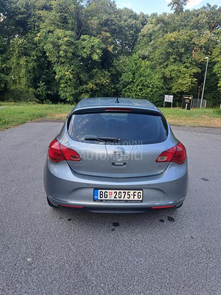 Opel Astra J Active 1.7CDTI