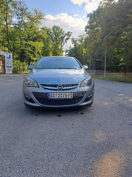 Opel Astra J Active 1.7CDTI