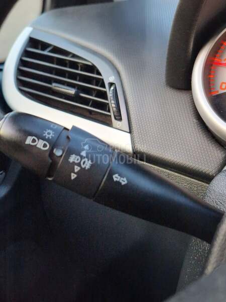 Peugeot 207 1.4 VTI SPORT