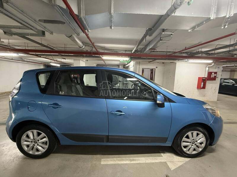 Renault Scenic 1.5 DCI