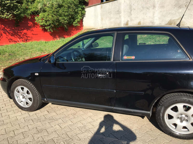 Audi A3 1.6 8v