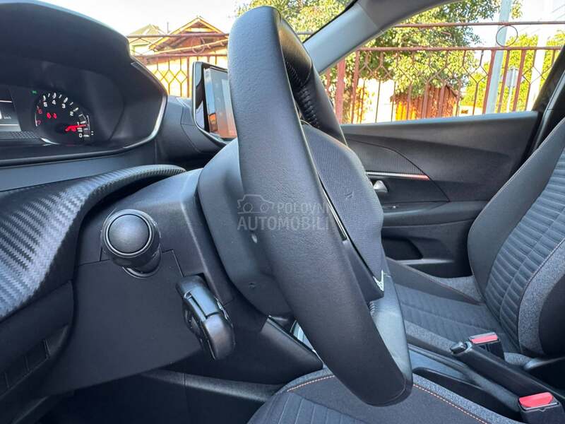 Peugeot 2008 ACTIVE BUSINESS