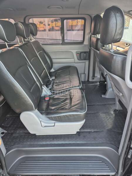 Hyundai H-1 