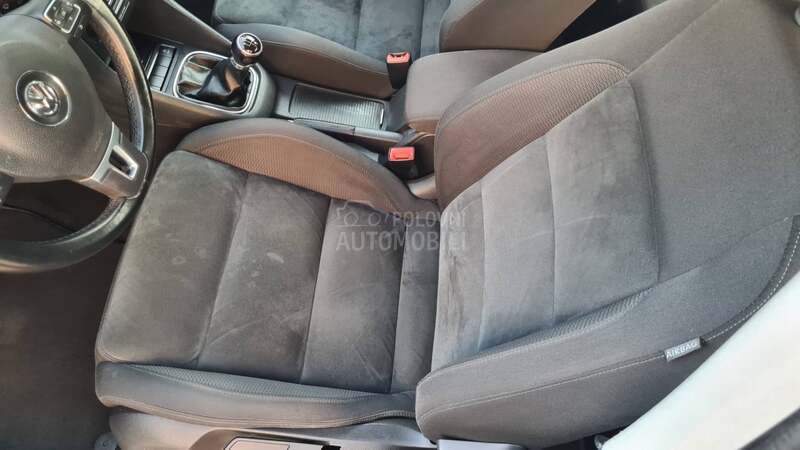 Volkswagen Golf 6 1.6TDI  BLUEMOTION