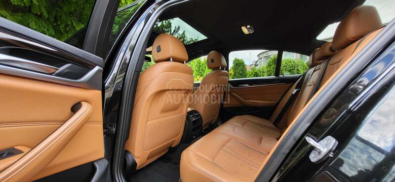 BMW 520 SPORT/HEAD-UP/AMB