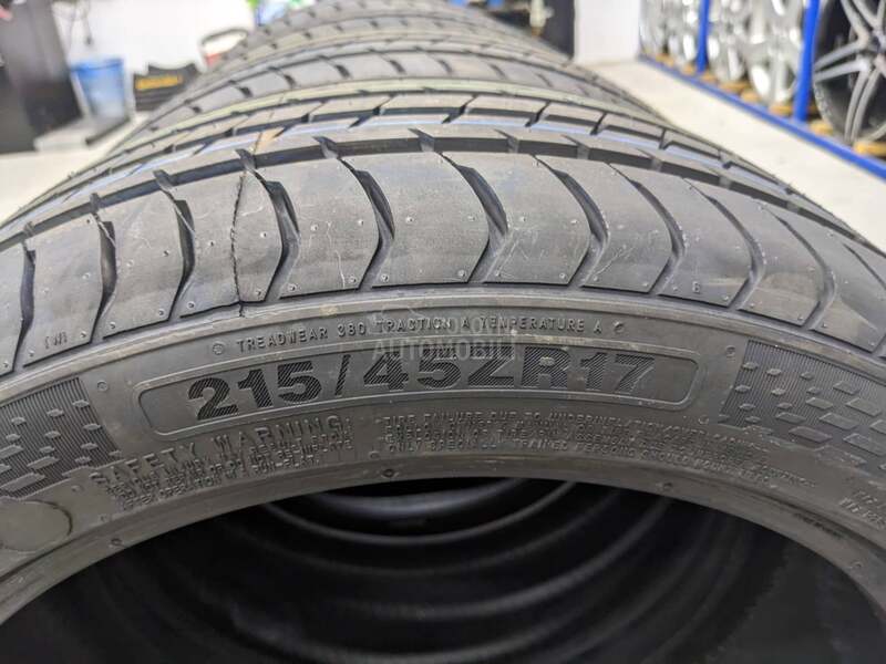 Berlin 215/45 R17 Letnja