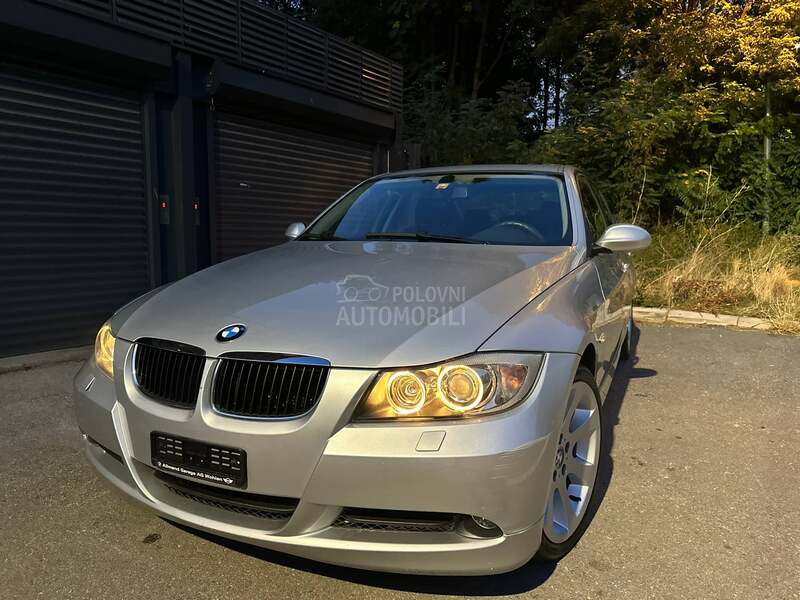 BMW 320 i Š I B E R CH