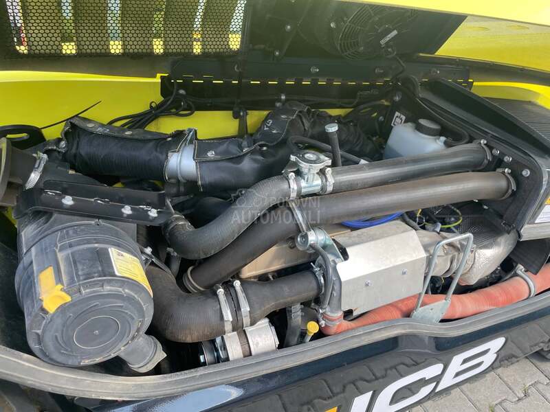 JCB 525 60