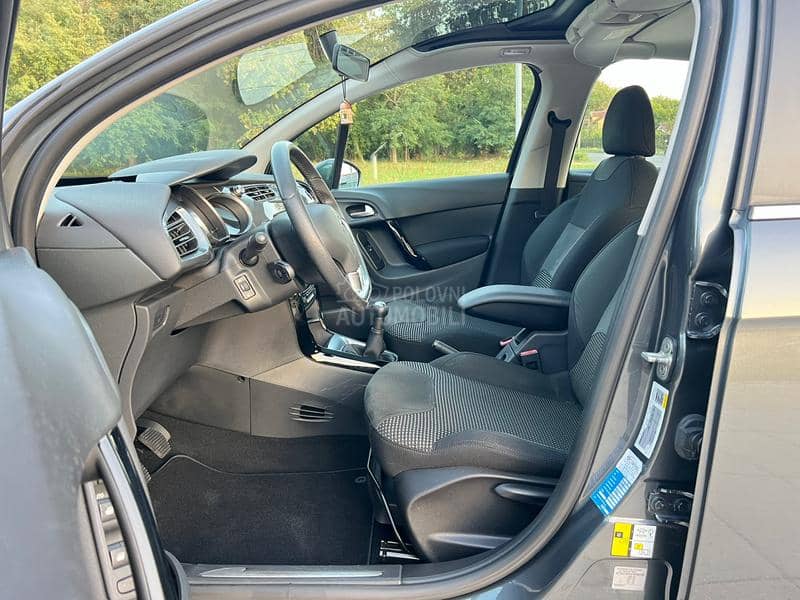 Citroen C3 1.2 EXCLUSIVE 73500 Citroen C3 1.2 EXCLUSIVE 73500