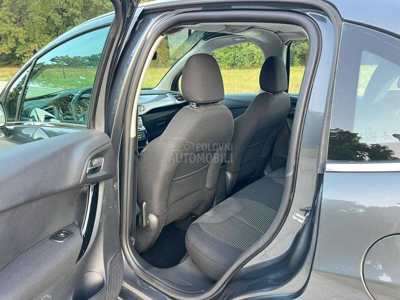 Citroen C3 1.2 EXCLUSIVE 73500 Citroen C3 1.2 EXCLUSIVE 73500