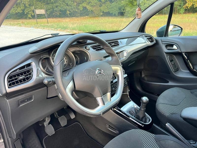 Citroen C3 1.2 EXCLUSIVE 73500 Citroen C3 1.2 EXCLUSIVE 73500