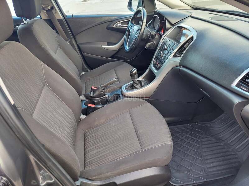 Opel Astra J NA.VI 1.3CDTI 70K.W.