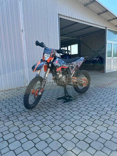 KTM EXC six days