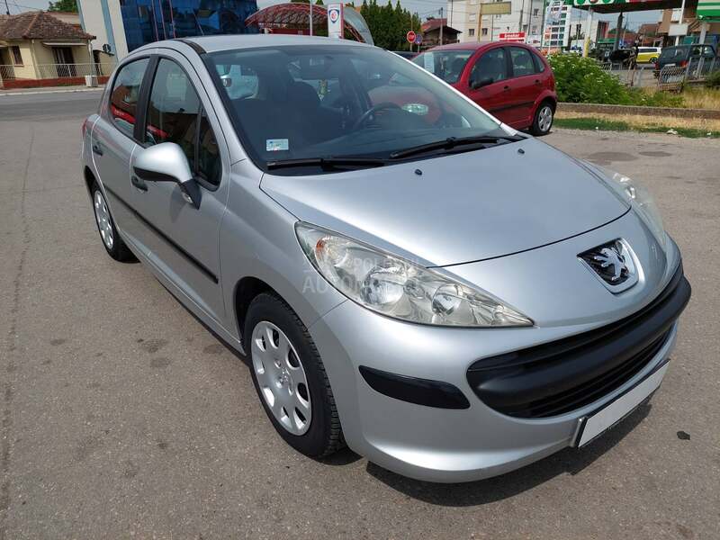 Peugeot 207 1.4 8V 54K.W PEŽO