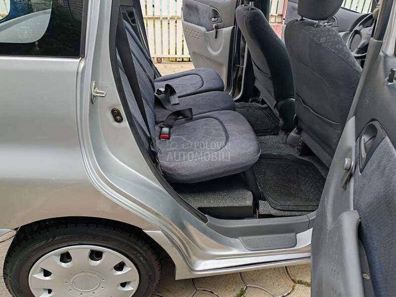 Toyota Yaris Verso 1.3