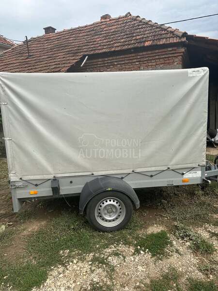 Humbaur Auto prikolica