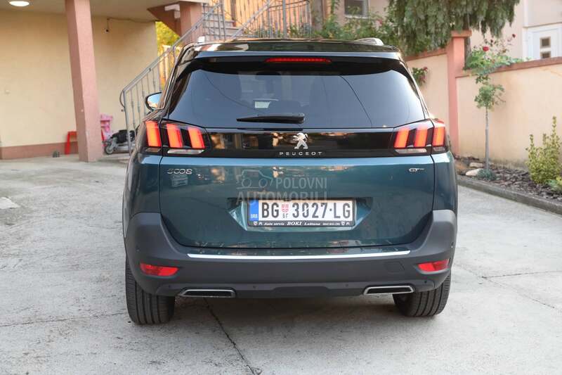 Peugeot 5008 GT/pano/vel servis