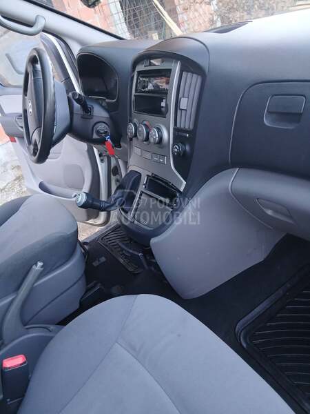 Hyundai H-1 2.5 hdi