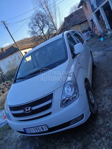 Hyundai H-1 2.5 hdi