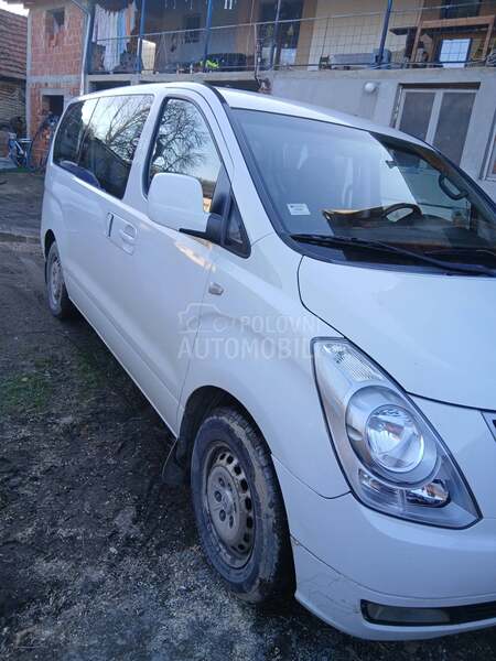 Hyundai H-1 2.5 hdi