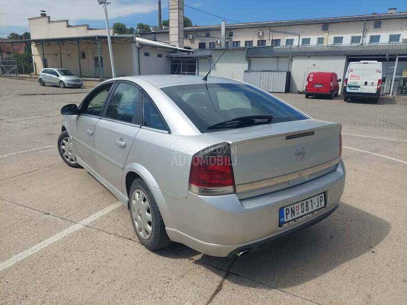 Opel Vectra C 1.9 cdzi GTS oprema