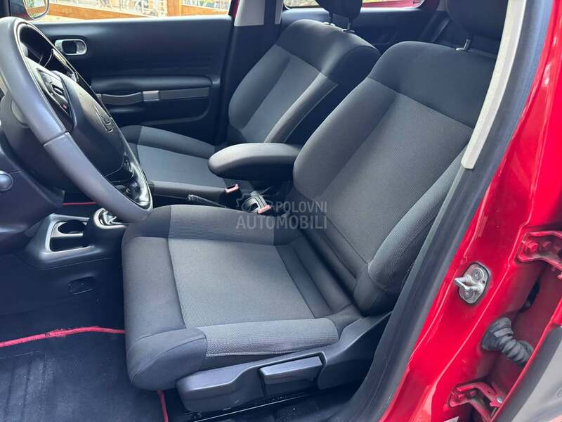 Citroen C4 Cactus 1.2 SHINE/NAV/PANO