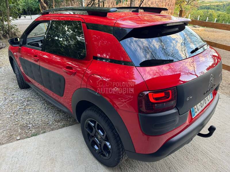 Citroen C4 Cactus 1.2 SHINE/NAV/PANO