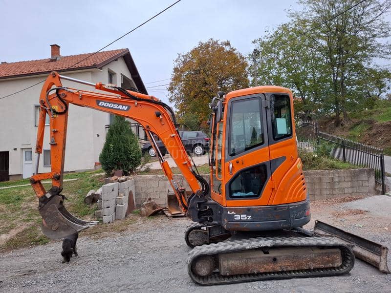 Doosan DX 35Z