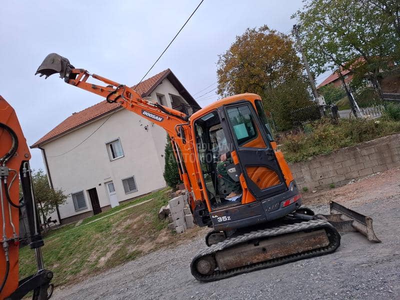 Doosan DX 35Z