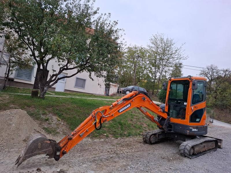 Doosan DX 35Z