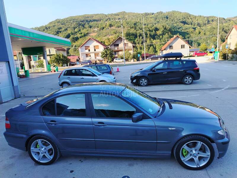 BMW 320 o p i s