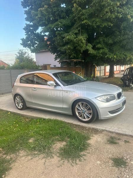 BMW 116 E81 2011. god. -  kompletan auto u delovima