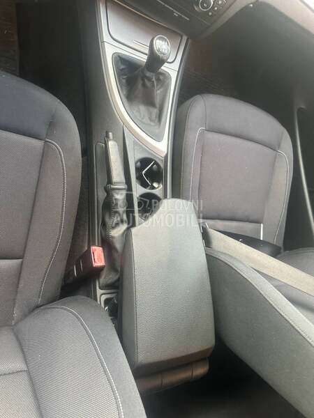 BMW 116 E81 2011. god. -  kompletan auto u delovima