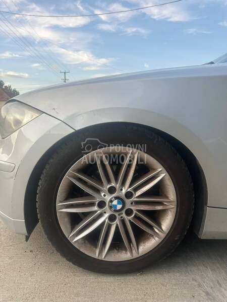 BMW 116 E81 2011. god. -  kompletan auto u delovima