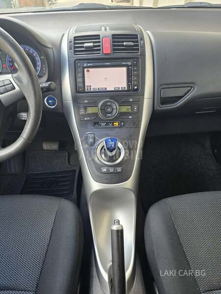 Toyota Auris HYBRID 1.8 AUTOM