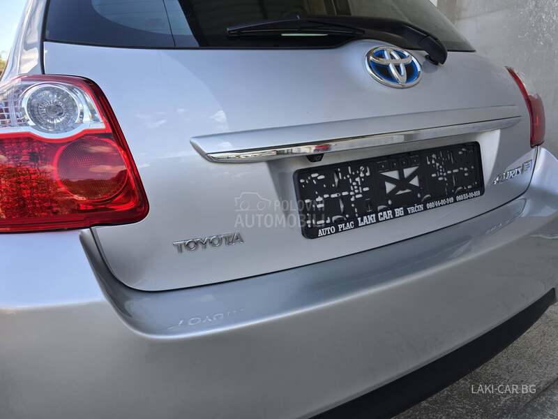 Toyota Auris HYBRID 1.8 AUTOM