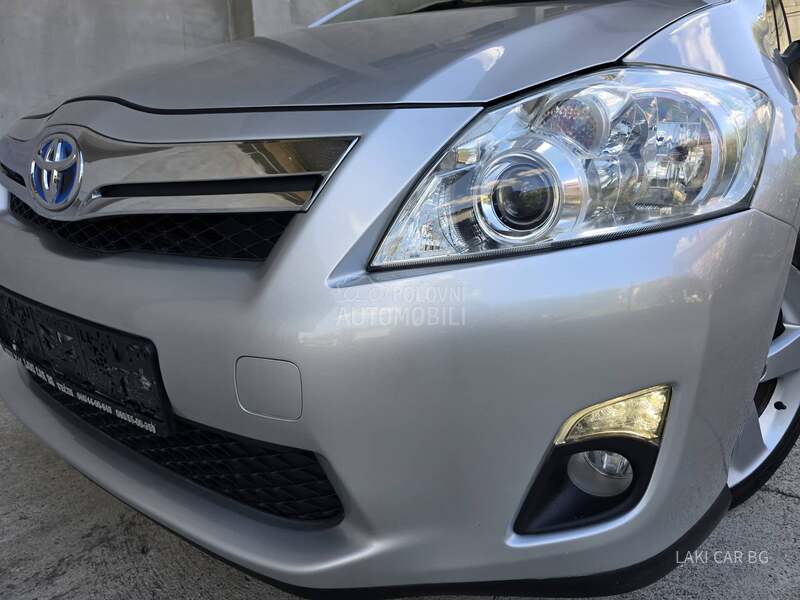 Toyota Auris HYBRID 1.8 AUTOM
