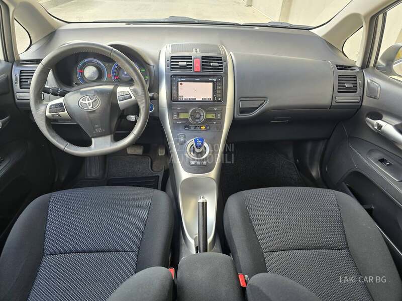 Toyota Auris HYBRID 1.8 AUTOM