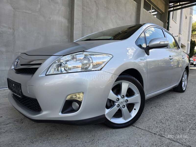 Toyota Auris HYBRID 1.8 AUTOM