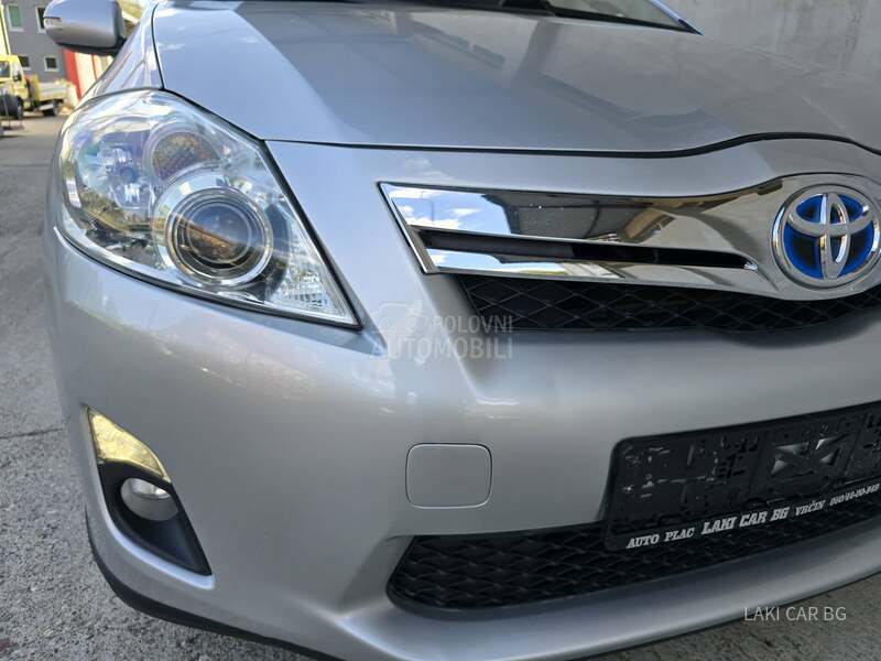 Toyota Auris HYBRID 1.8 AUTOM