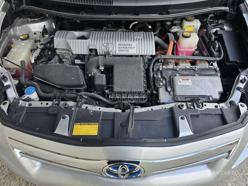 Toyota Auris HYBRID 1.8 AUTOM