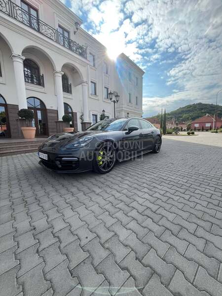 Porsche Panamera 4e hybrid