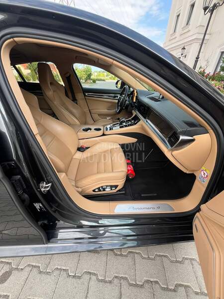 Porsche Panamera 4e hybrid