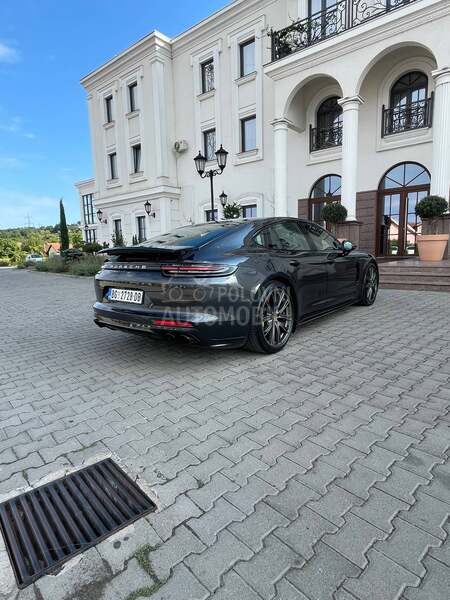 Porsche Panamera 4e hybrid