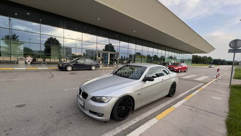 BMW 320 zameena