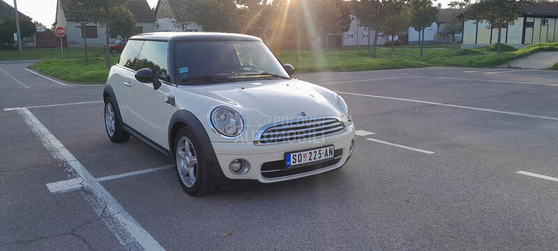 MINI Cooper D
